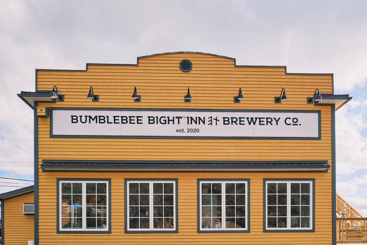 Bumblebee Bight Inn Pilley's Island Exteriör bild